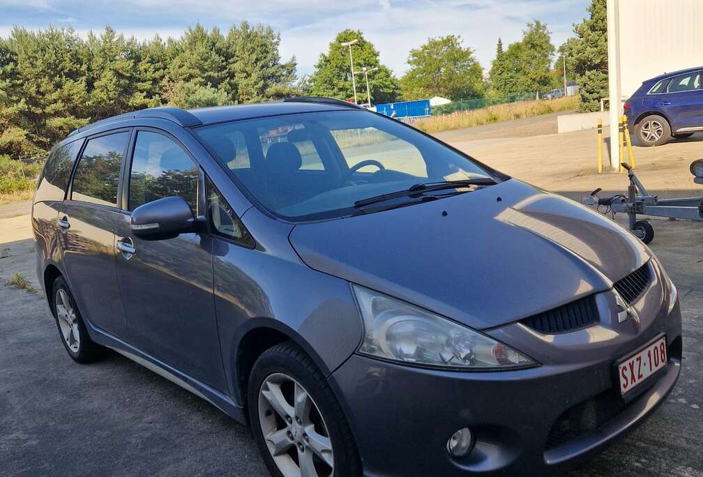 Mitsubishi 2.0 DI-D 7-Sitzer Intense