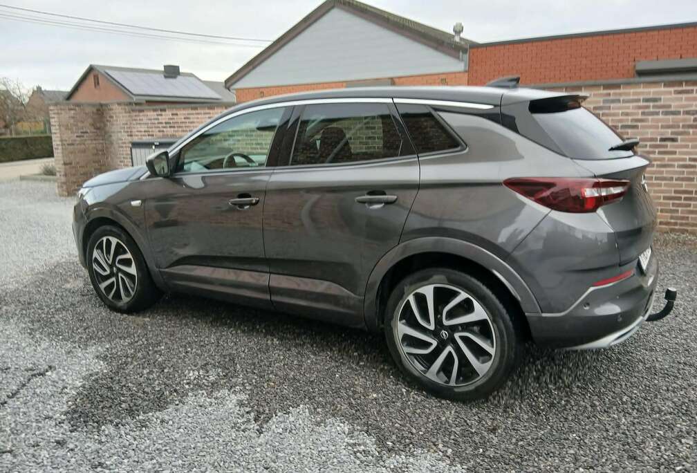 Opel Grandland X 1.6 CDTI BlueInjection Edition