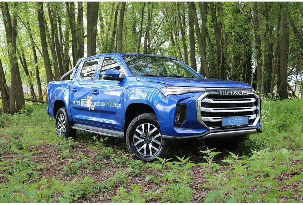 PICK UP EV * TREKHAAK * ELEKTRISCH VERSTELBARE LED