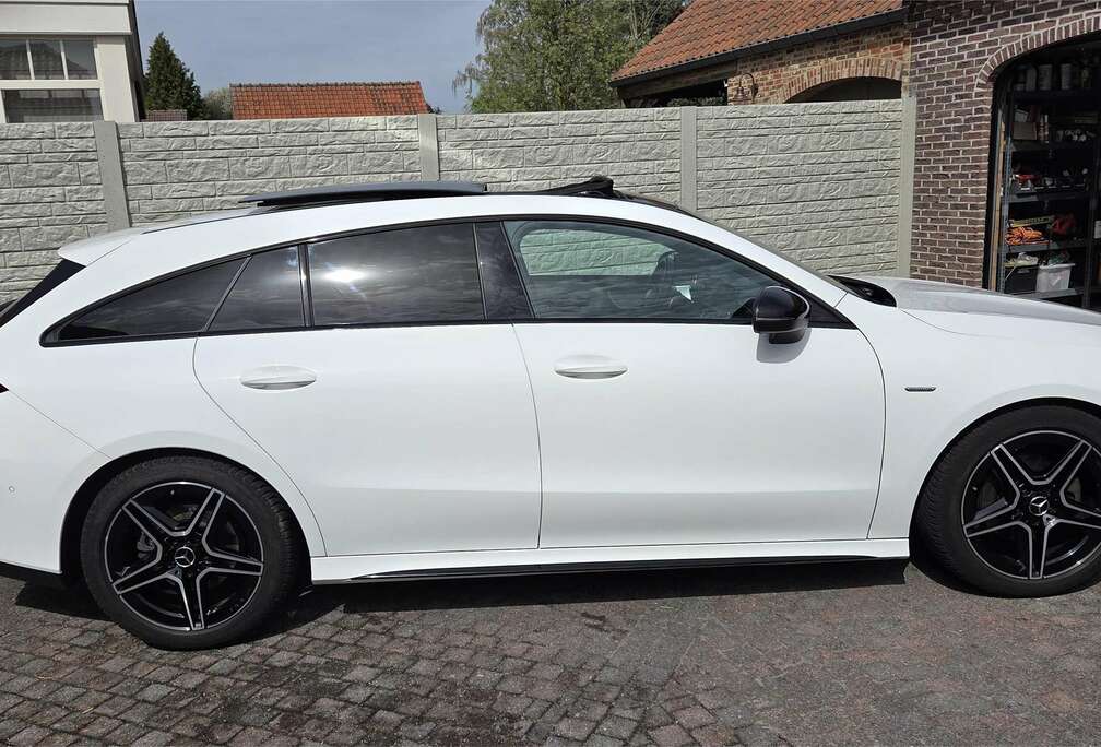 Mercedes-Benz CLA 180 Business Solution Essential