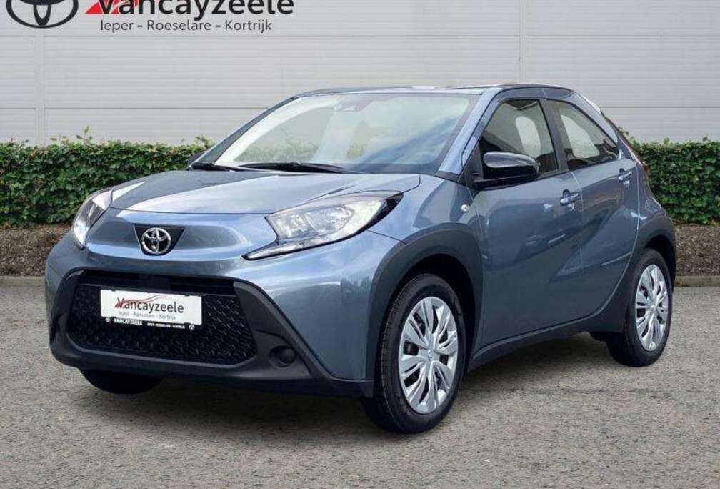 Toyota play+comfortpack+cam+apple car