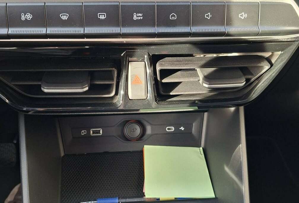 MG 1.5 hybride+ LUXURY