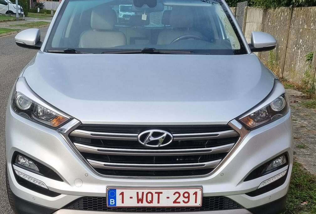 Hyundai Tucson 1.7 CRDi full option, panorma dak, leder