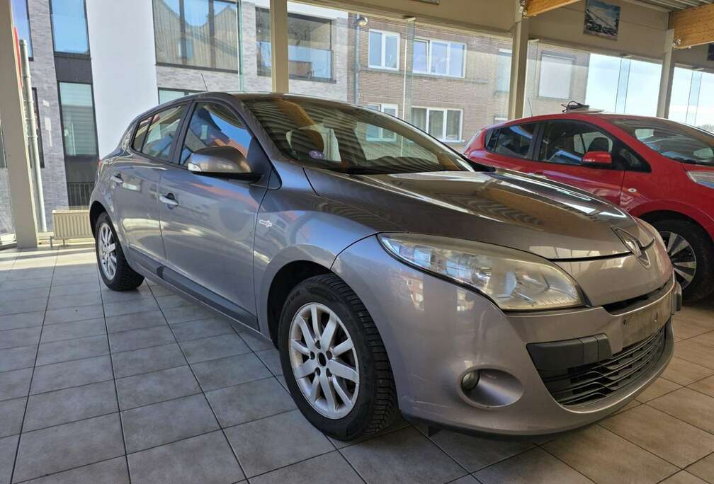 Renault 1.6 16V 100 Authentique