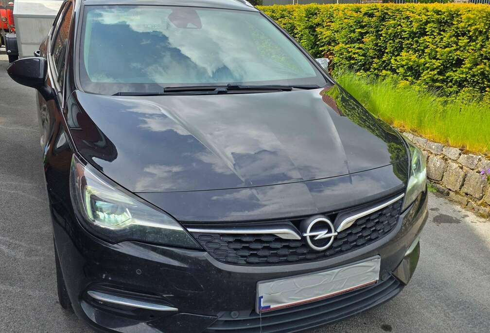 Opel Astra Sports Tourer 1.2 Turbo Elegance S/S