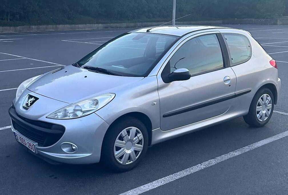 Peugeot 206  1.1i Trendy