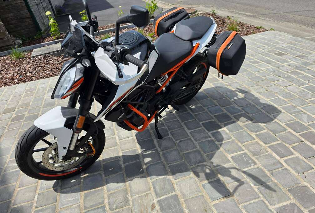 KTM DUKE