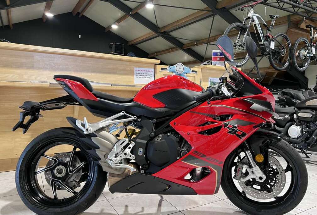 SRK 921 RR