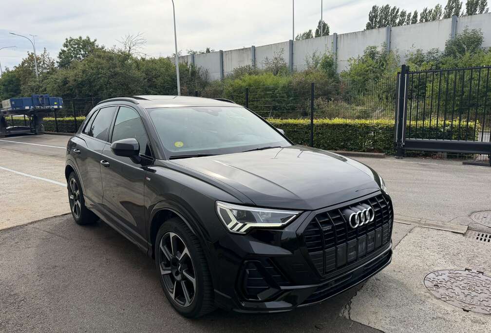 Audi Q3 35 TDi Quattro S line