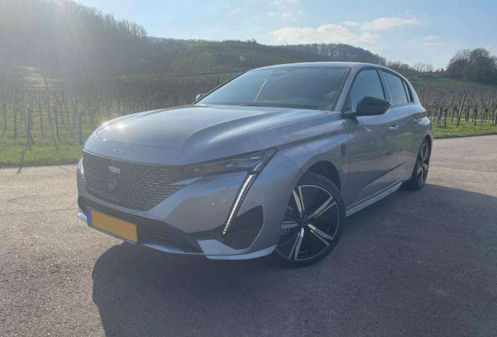 Peugeot GT EAT8