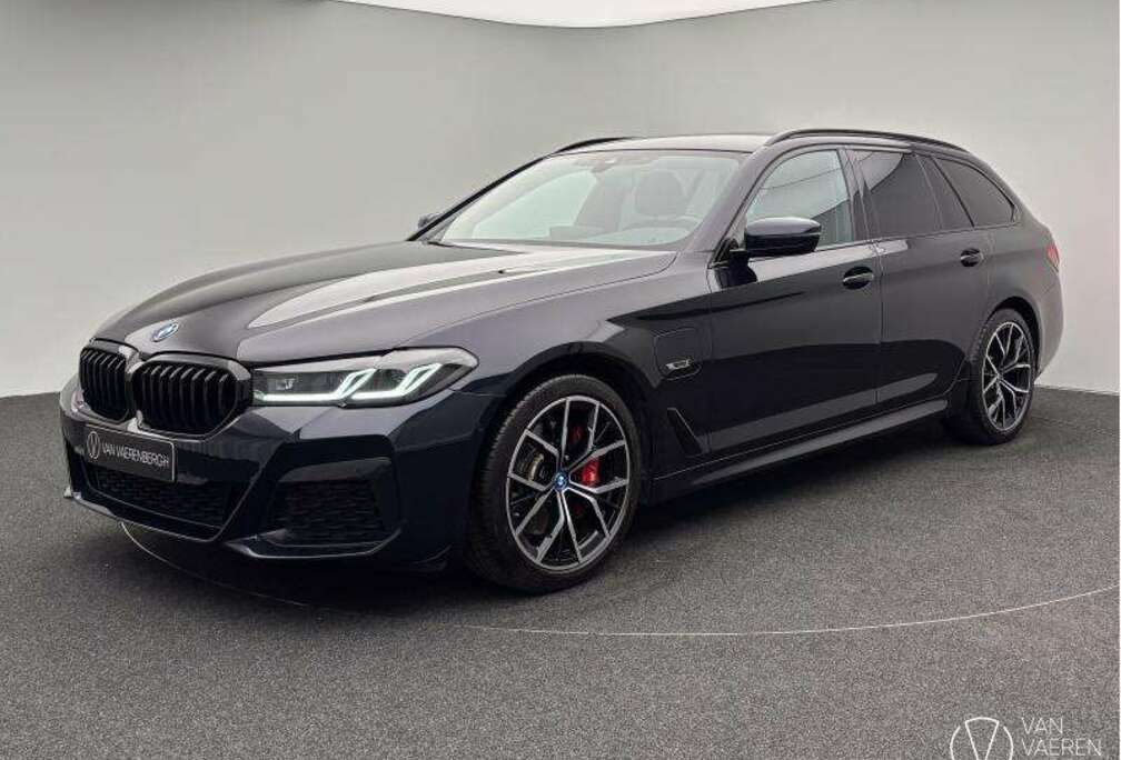 BMW e Touring/ M SPORT PRO/ KEYLESS/ APPLE CARPLAY