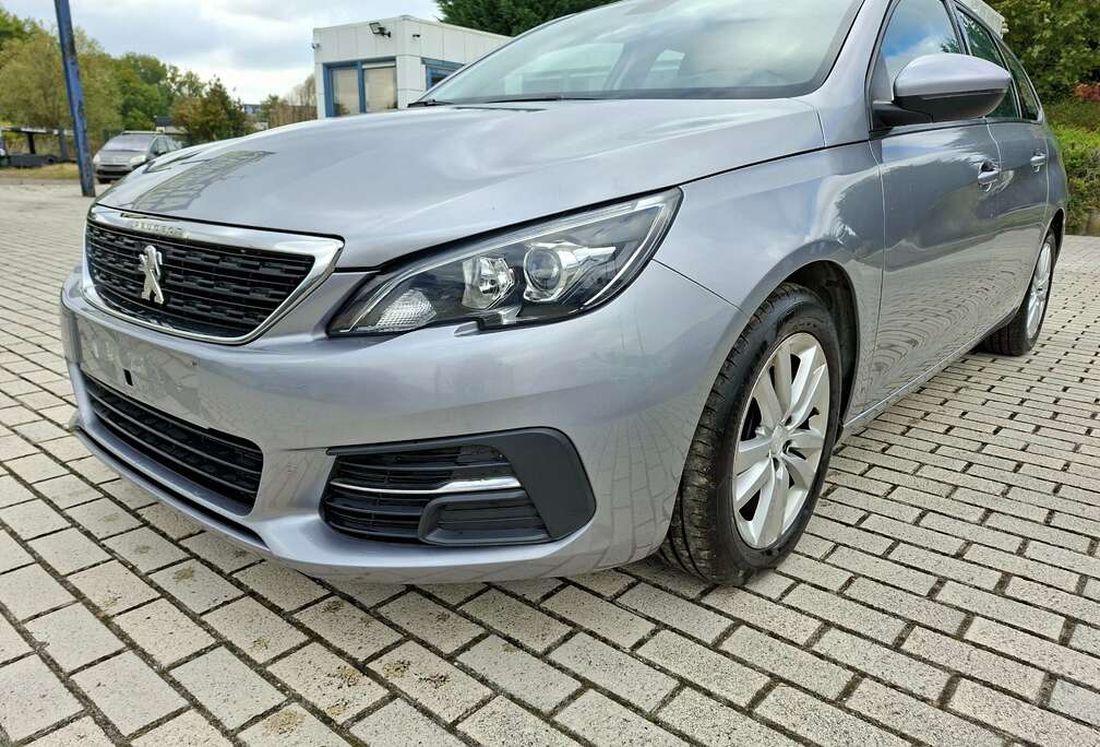 Peugeot SW 1.5 BlueHDi  Airco  Navi  Cruise