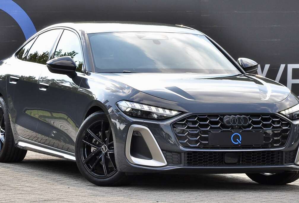 Audi 40TFSI EDITION ONE SLINE AMBIENT CARPLAY TREKHAAK