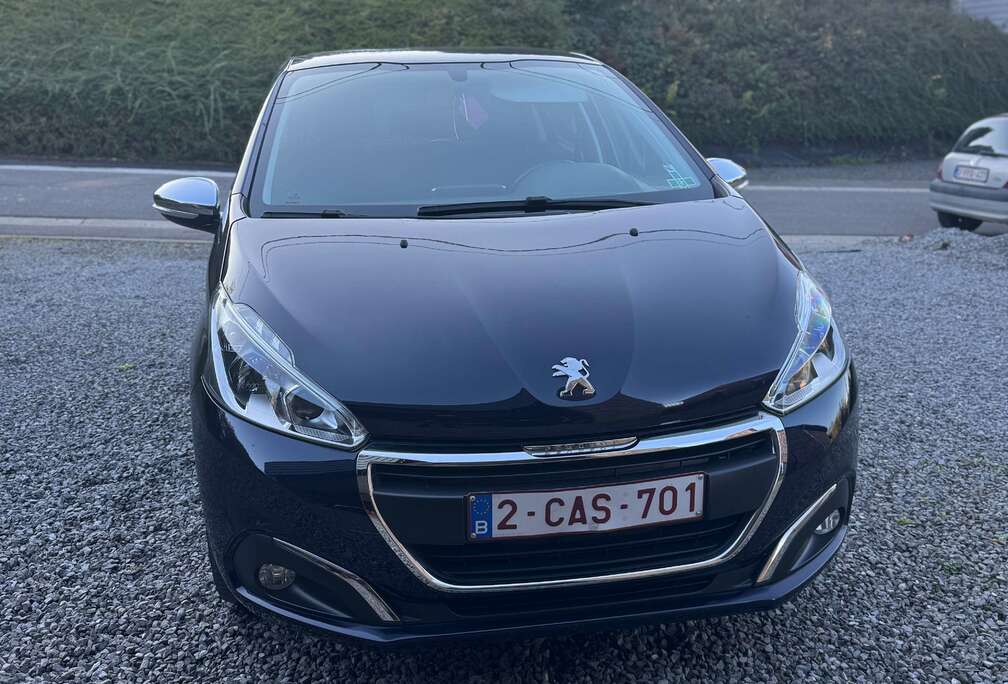 Peugeot 208 1.2i PureTech Style