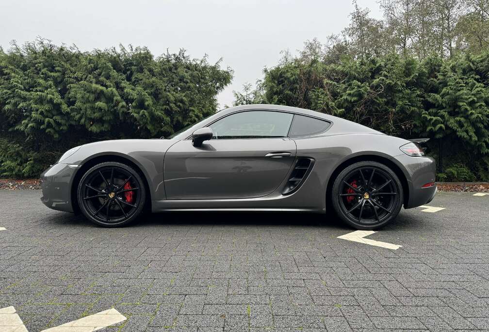 Porsche 718 Cayman 2.0 Turbo PDK