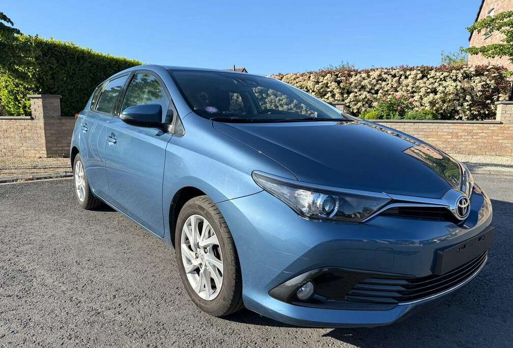 Toyota 1.33i VVT-i Comfort 67000 Km Carnet Complet