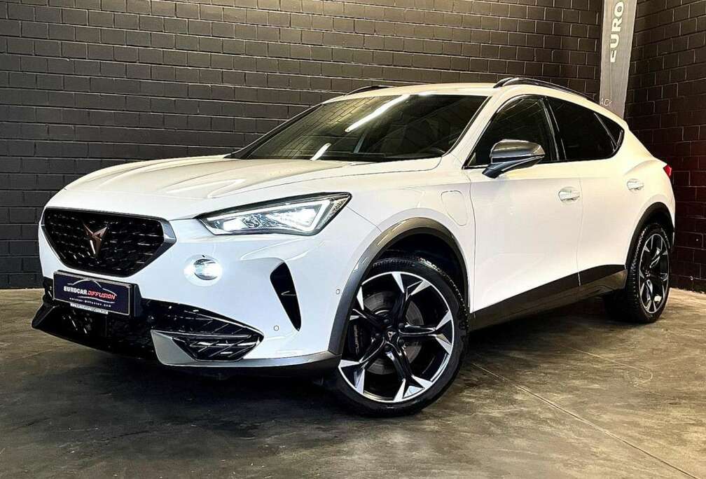 VZ 245CV eHybrid  PHEV DSG6 *ATTELAGE *HAYON* *360