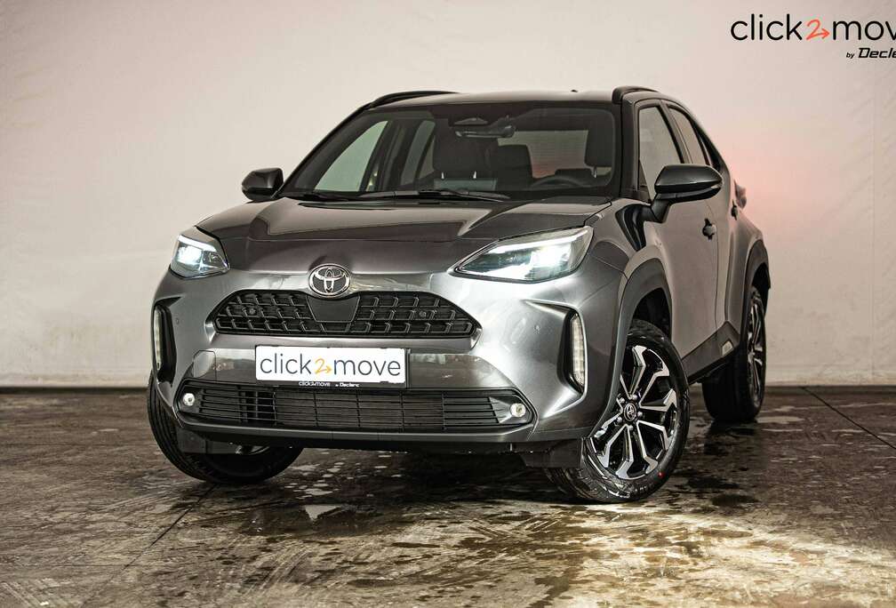 Toyota Hybrid 1.5i VVT-i E-CVT Executive Incl. Winter Pack + Capteurs AV/AR