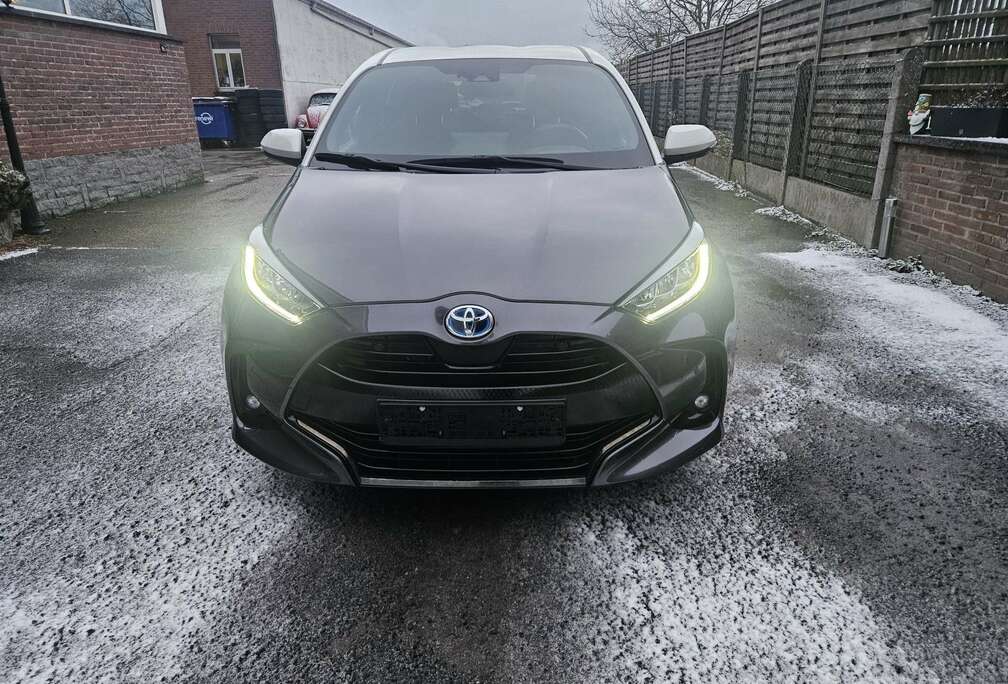 Toyota Hybrid 1.5 VVT-i Style