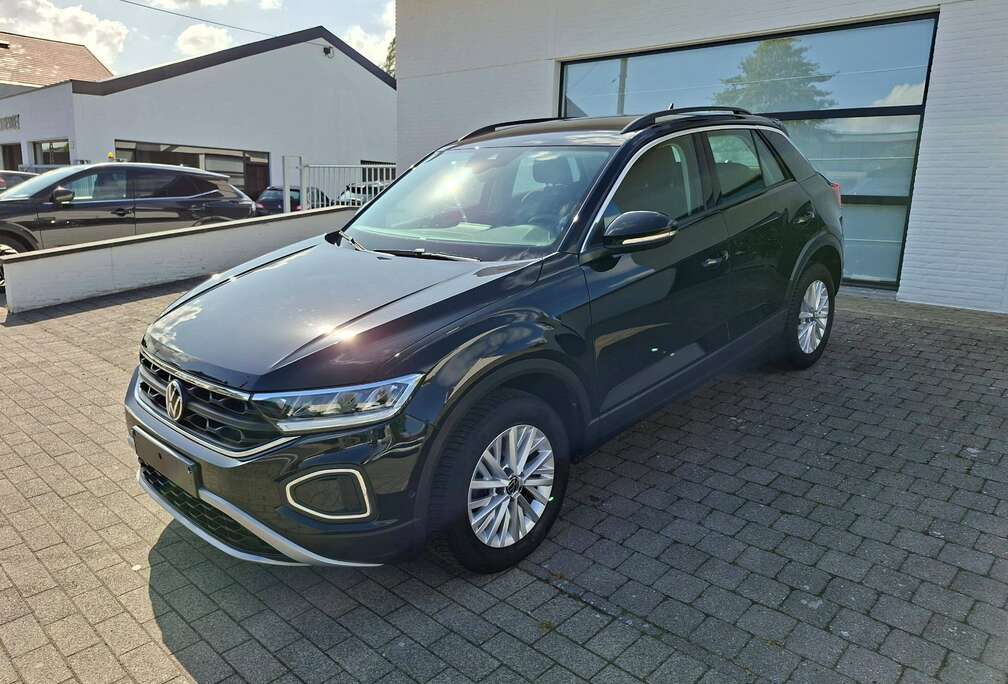 Volkswagen T-Roc 1.5 TSI Life Business AUTOMAAT 150PK CAMERA ZETEL EN STUURVERWARMING          G STUURVERWING