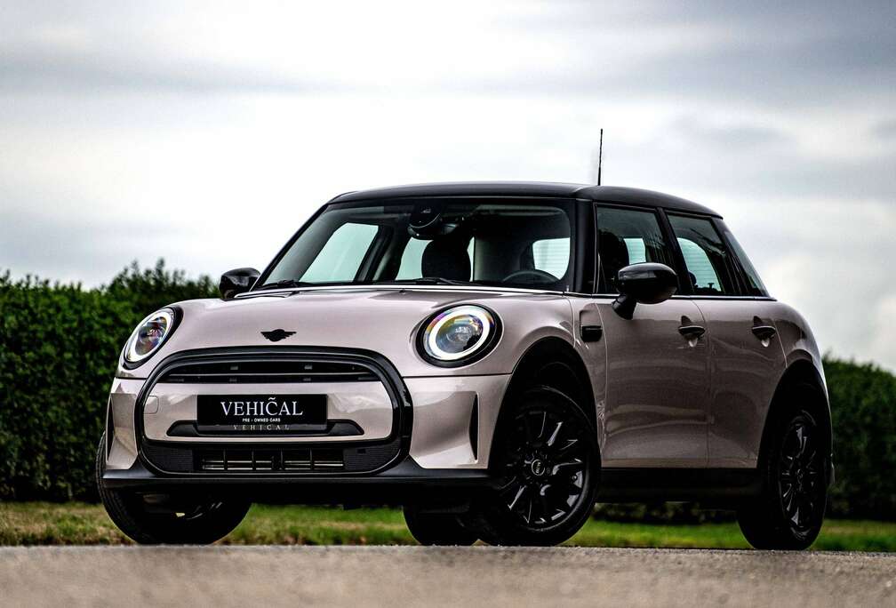 MINI CAMERA | ZETELVERWARMING | 5 DEURS | CRUISE CONTROL | CARPLAY | COMFORTTOEGANG | DAB | SPORTZETELS | VIRTUAL COCKPIT