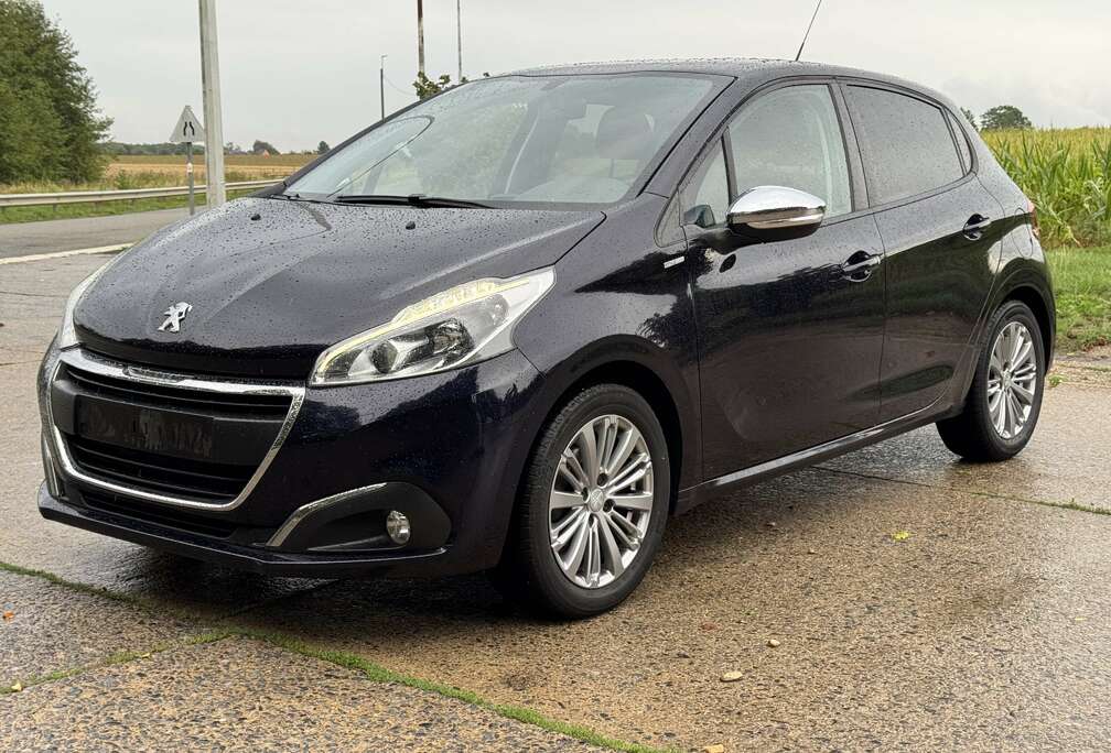 Peugeot FACELIFT! / STYLE! / CARPLAY! / GEKEURD VVK!