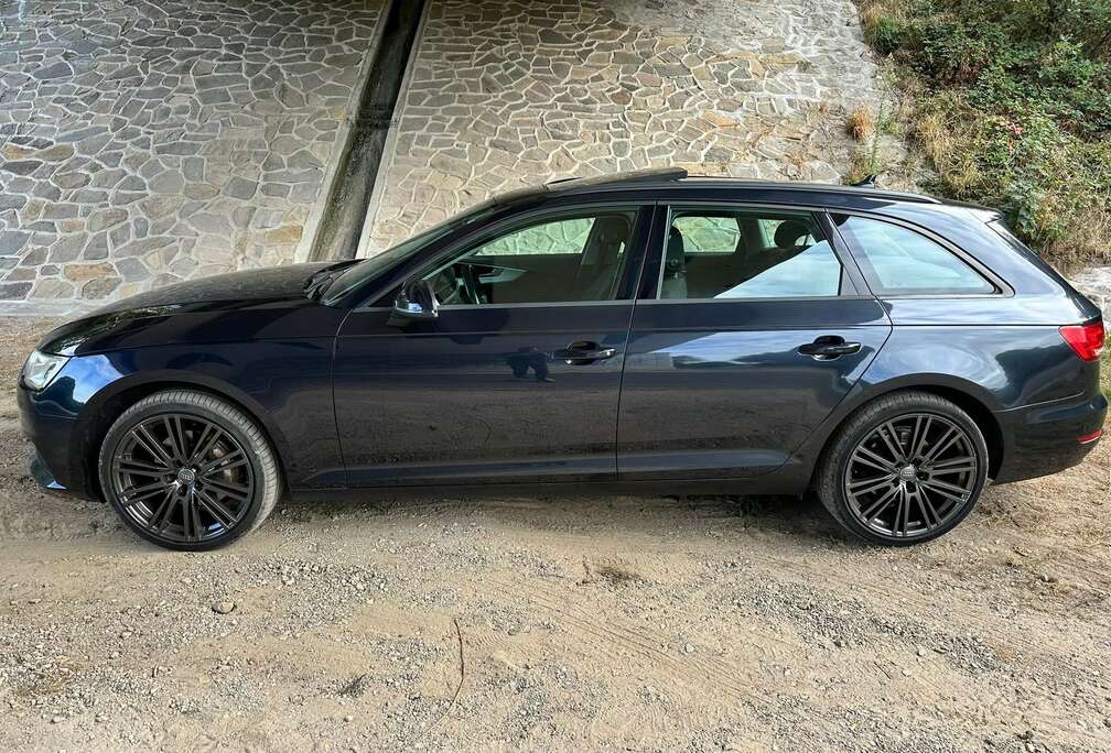 Audi A4 Avant 2.0 TDI S tronic quattro