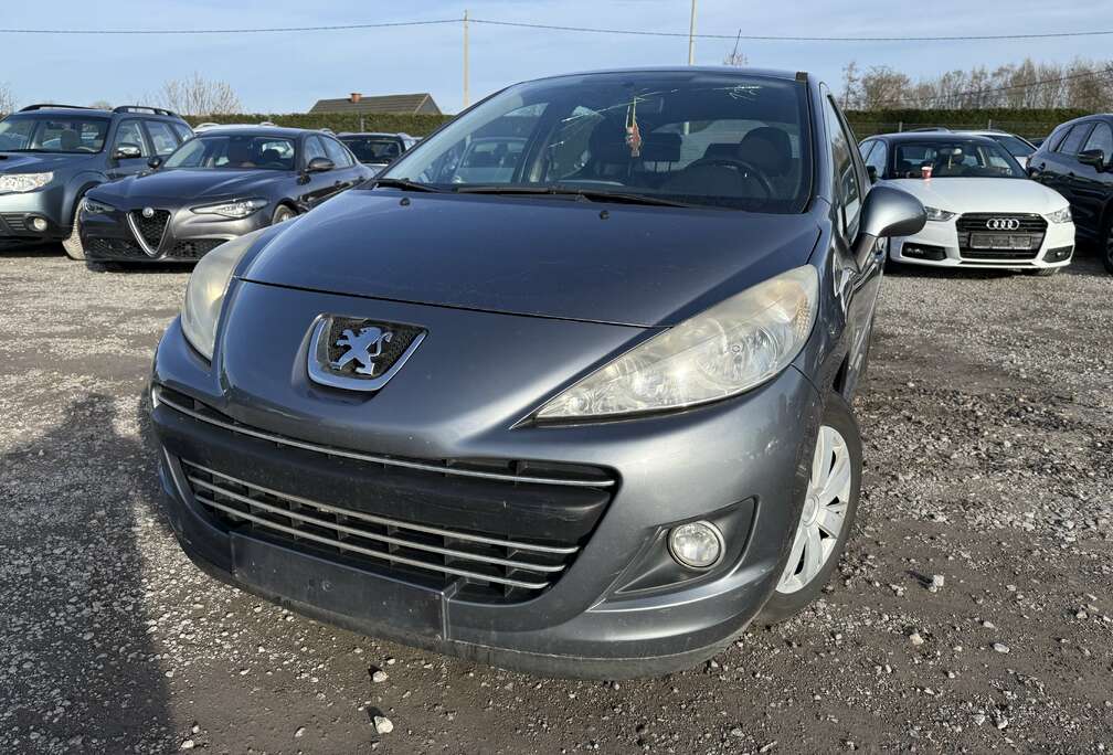 Peugeot 207 1.6 HDi X Line 99g FAP