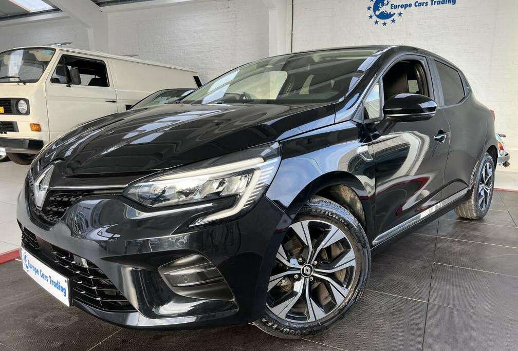 Renault LIMITED 1.0 TCe 90CH 1ÈRE MAIN CARPLAY GAR 12M
