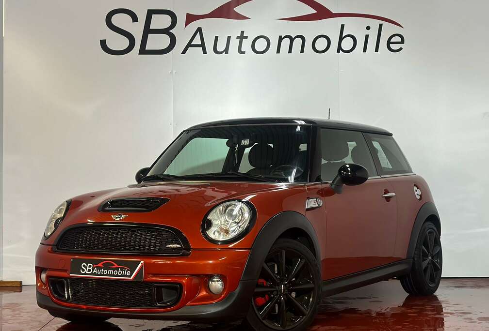 MINI 1.6i JOHN WORKS // BI-XENON // GPS // GARANTIE //