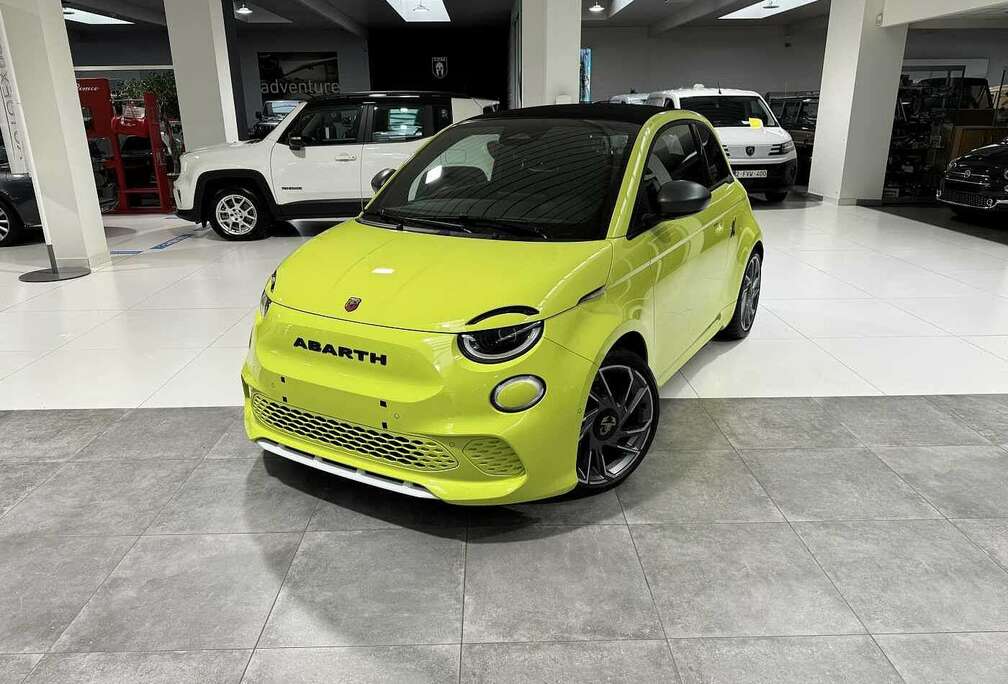 Abarth E-500C 42 kWh Turismo FULL OPTION