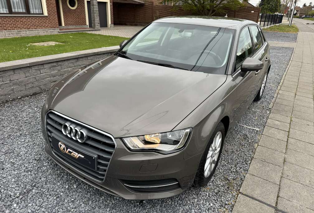 Audi A3 Sportback 1.2 TFSI Ambition NAVI/CLIM/JANTES/