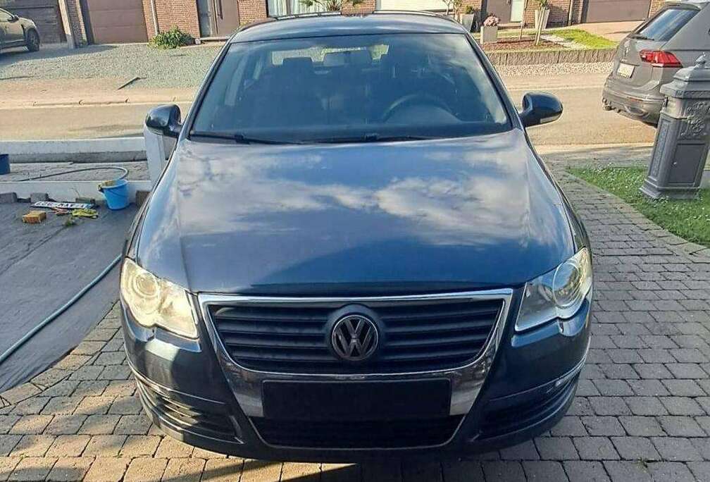 Volkswagen Passat 1.9 TDi B2B-line Comfort DPF