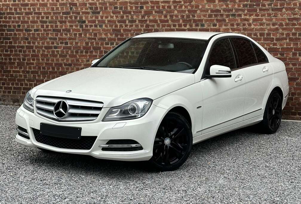 Mercedes-Benz C 180 CGI BlueEFFICIENCY Avantgarde