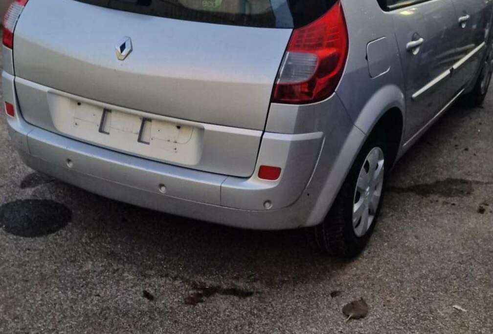Renault Avantage