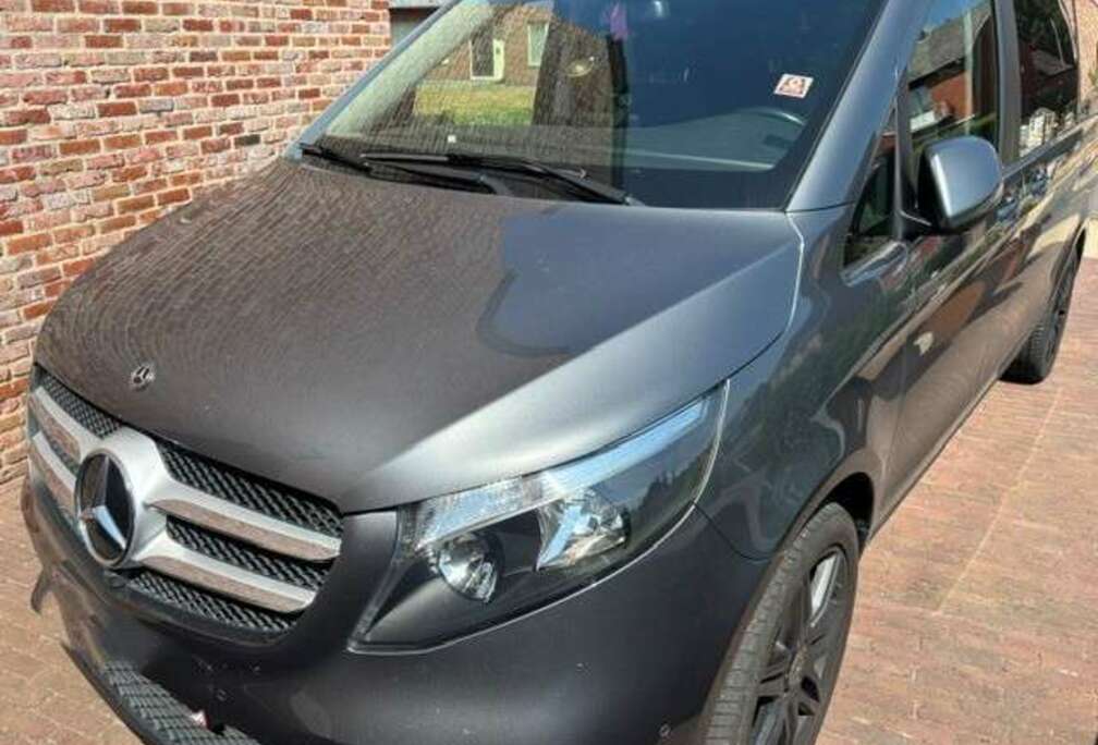 Mercedes-Benz V 300 d 4-Matic MWB