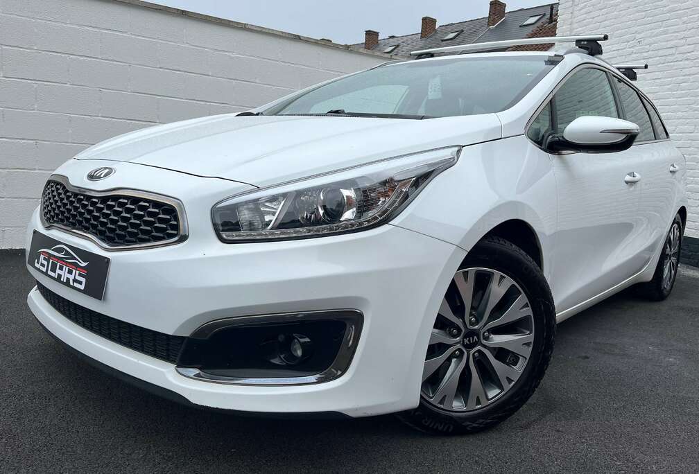 Kia 1.4i*1er MAIN*NAVIGATION*CAMERA*AIRCO BI ZONE*USB*