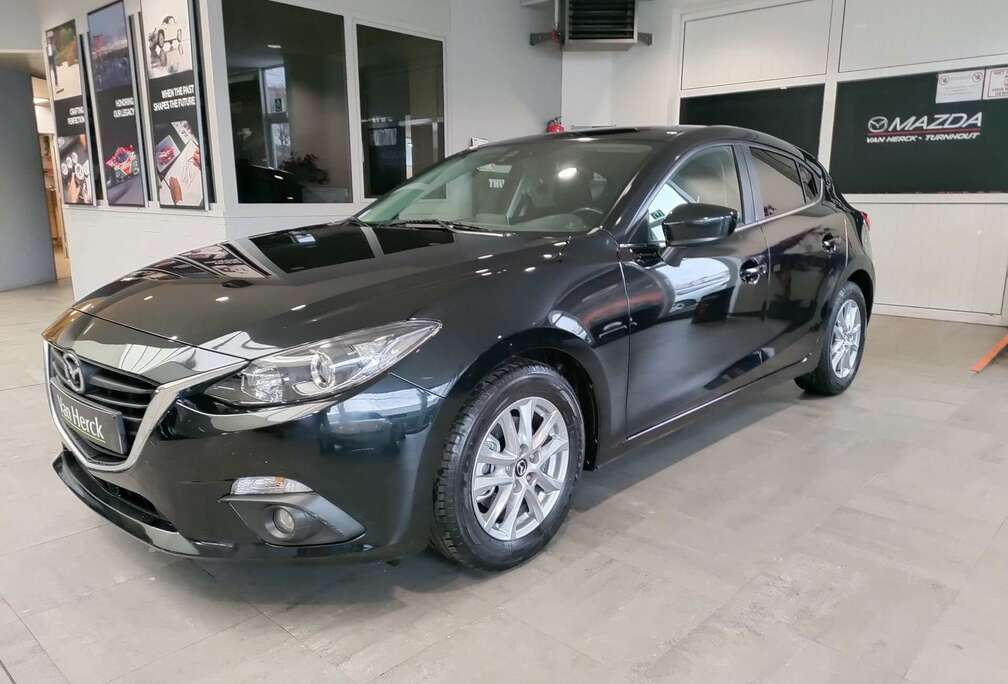 Mazda 2.0 SKYACTIV-G Sense + winterset