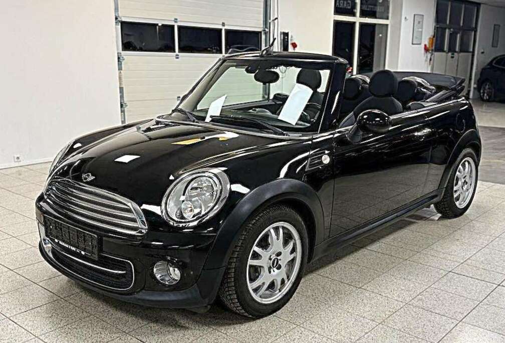 MINI Mini Cabriolet Automatique : Très belle, propre et entretenue prête avec le CT validé