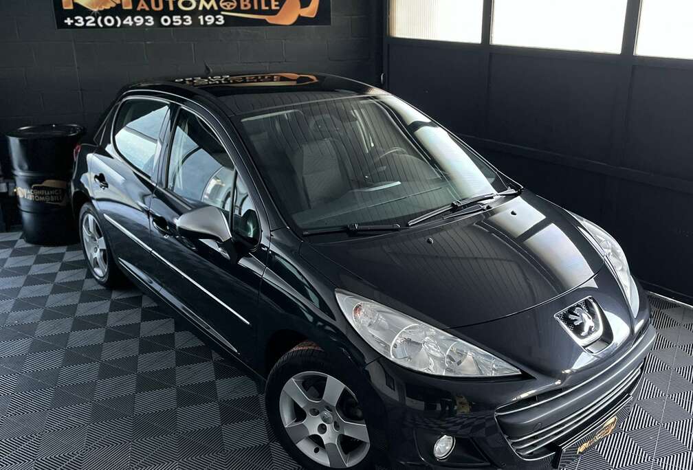 Peugeot 1.6i 1er Propriétaire Garantie 12 Mois