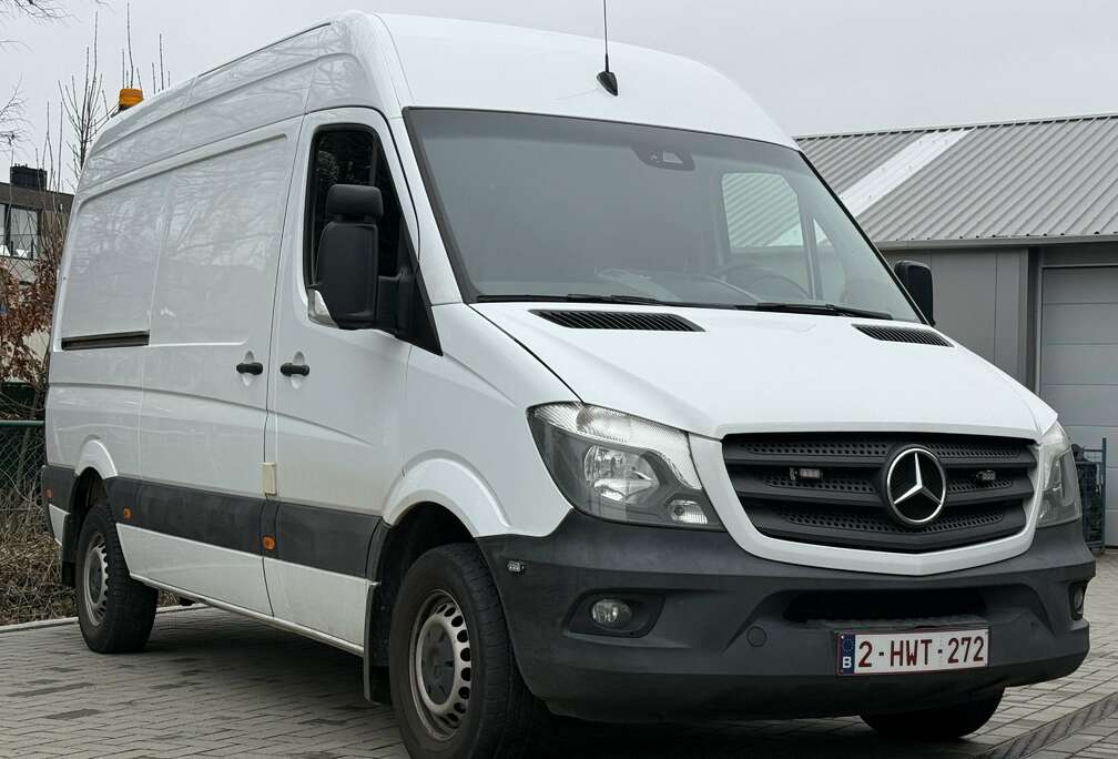 Mercedes-Benz L3H2-Camera-airco
