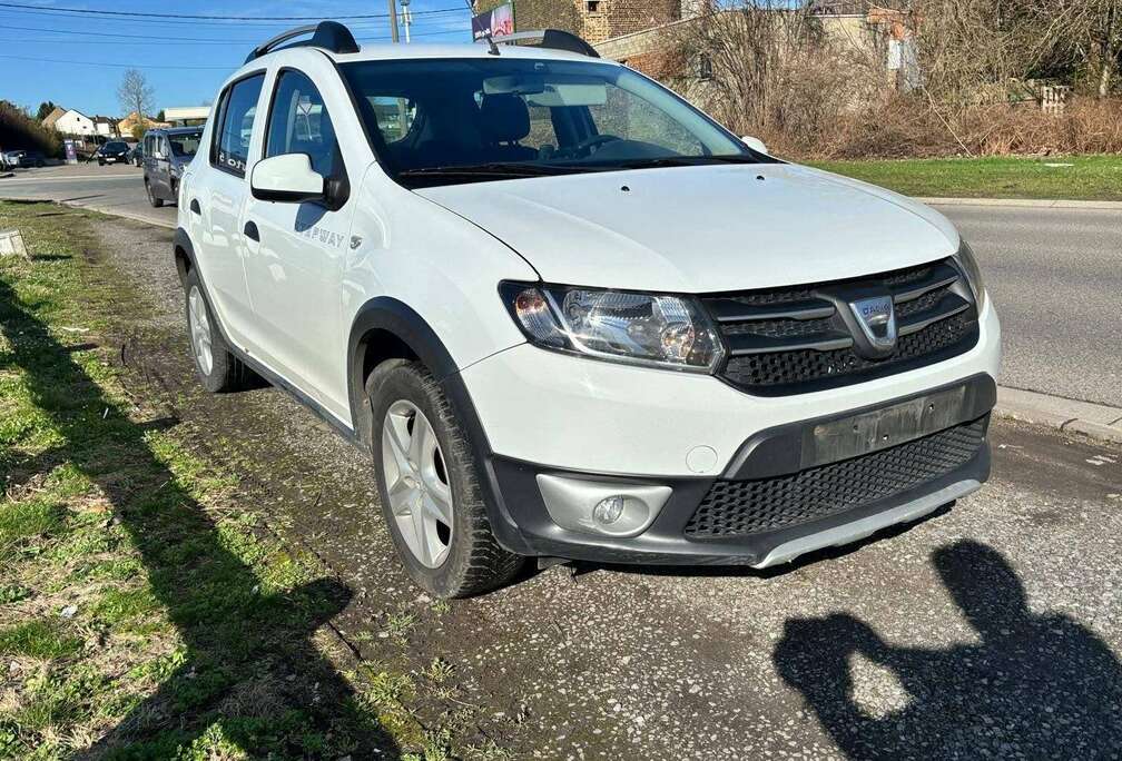 Dacia 1.6 MPI 90 Blackline
