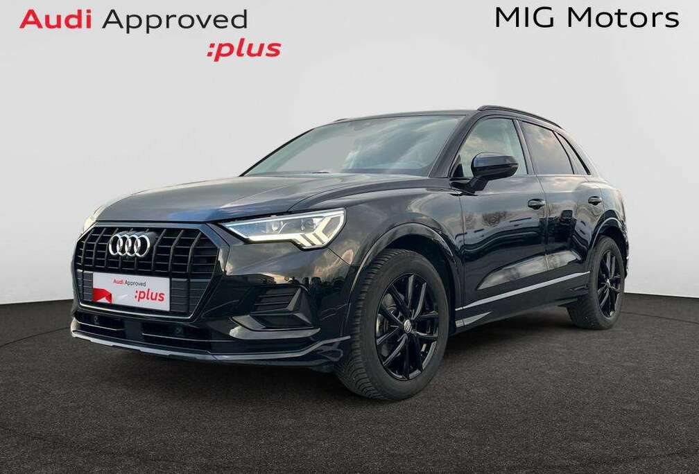 Audi Audi Q3 advanced 35 TFSI 150 pk automaat // Pano dak / Trekhaak / Leder / 360 camera / sfeerverlichting / ....