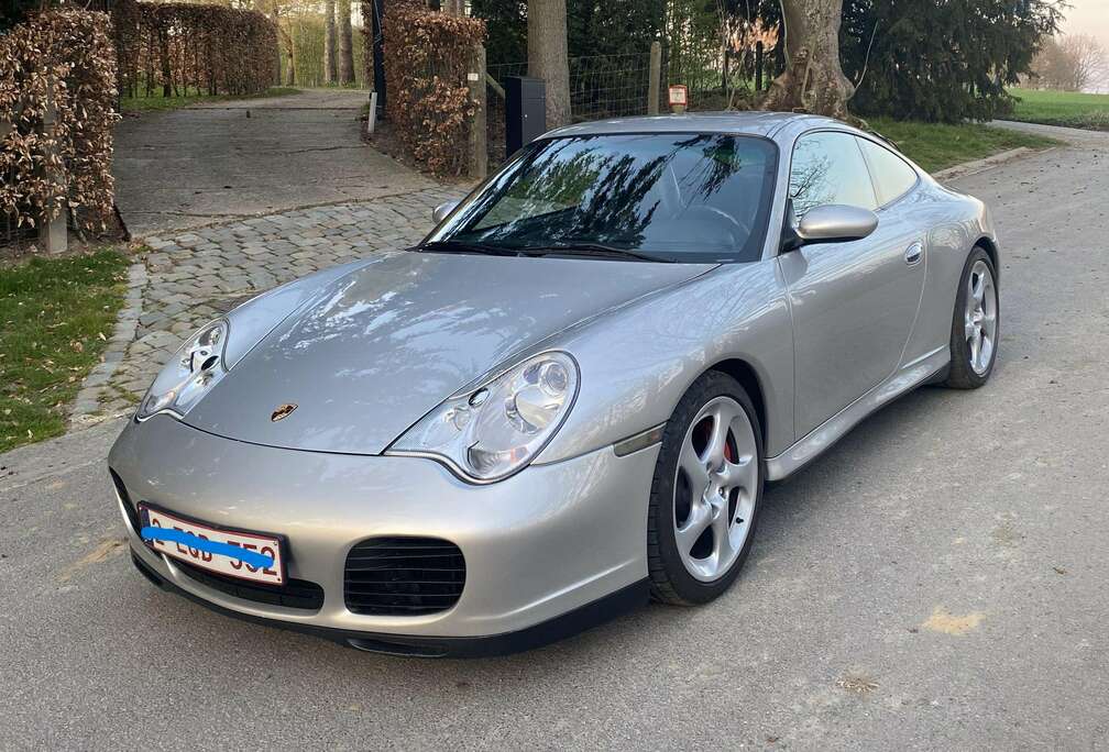 Porsche Carrera 4S