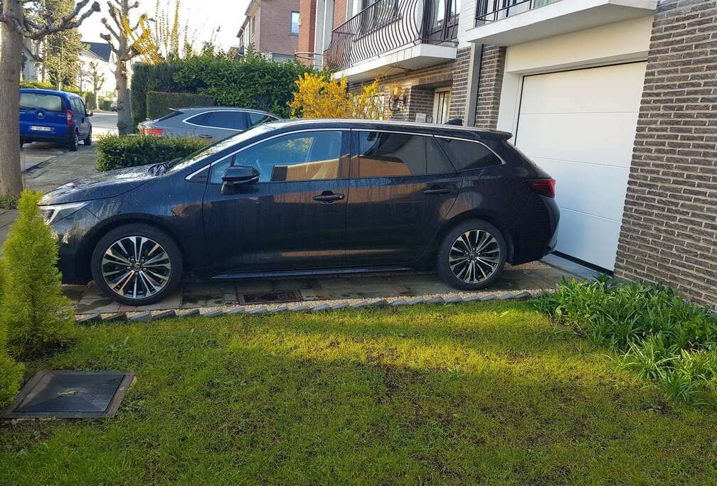 Toyota TS Hybrid 1.8 Style e-CVT GPF