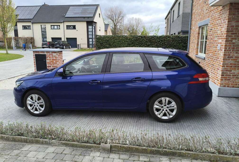 Peugeot SW PureTech 110 Stop & Start Access