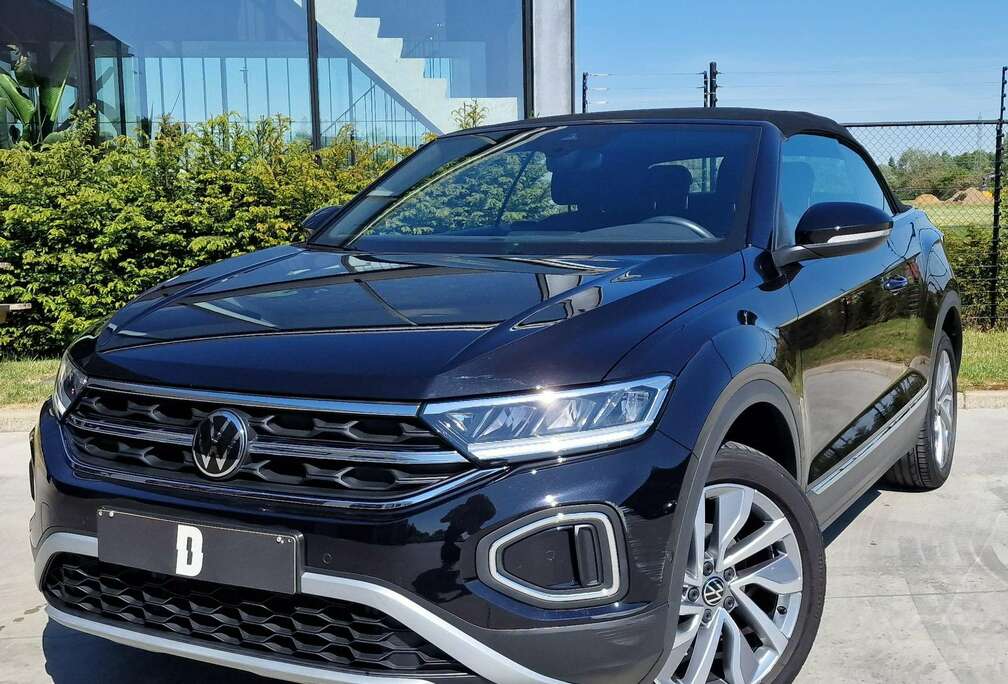 Volkswagen Cabriolet 1.0 TSI/Camera/Carplay/Heated Seats