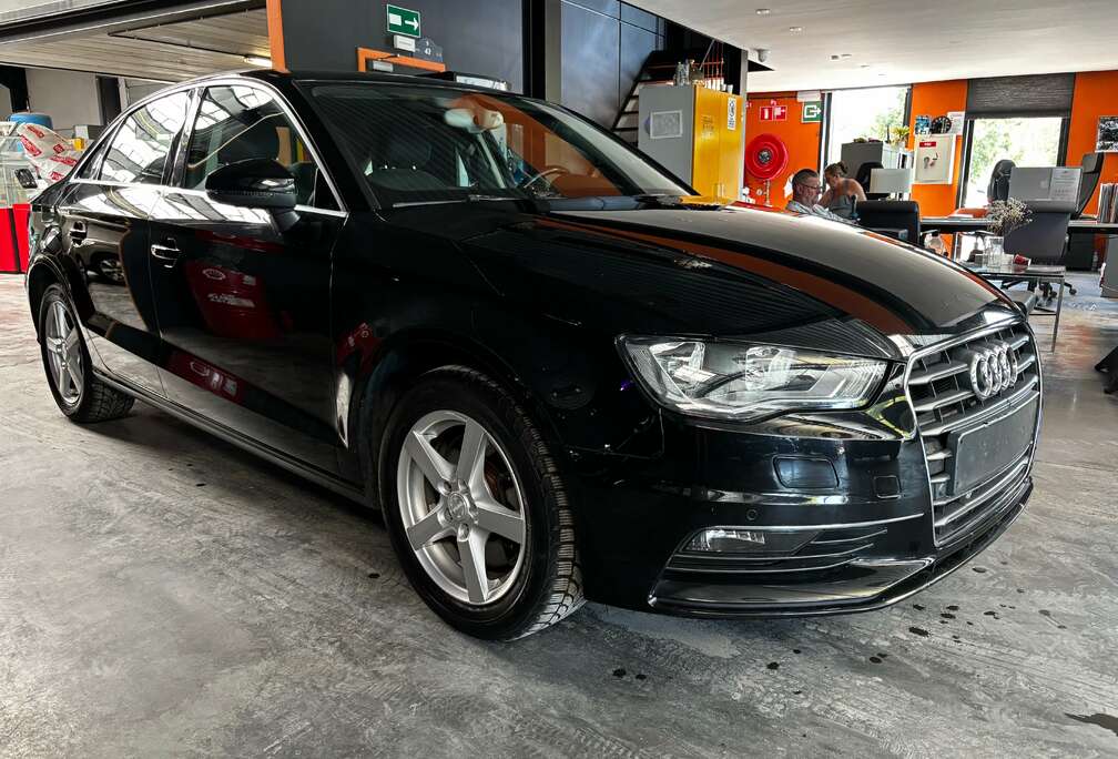 Audi A3 Sportback automatique 1.8 TFSI Ambition S line / 12 MOIS DE GARANTIE