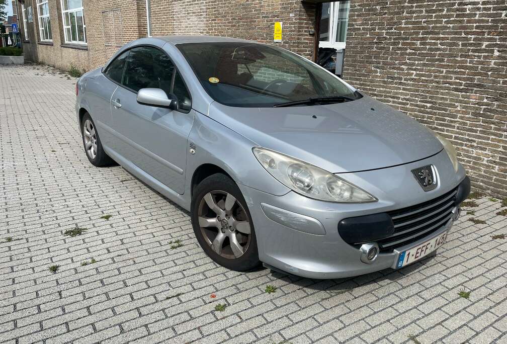 Peugeot 307 CC 2.0i 16v Dynamique