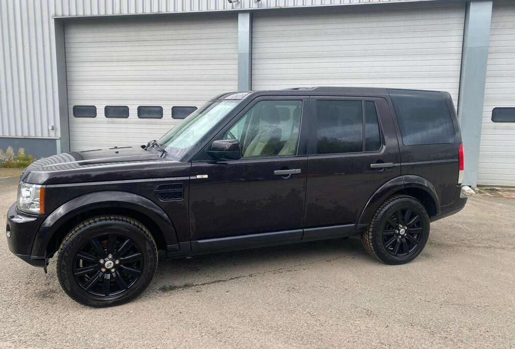 Land Rover Discovery SD V6 HSE